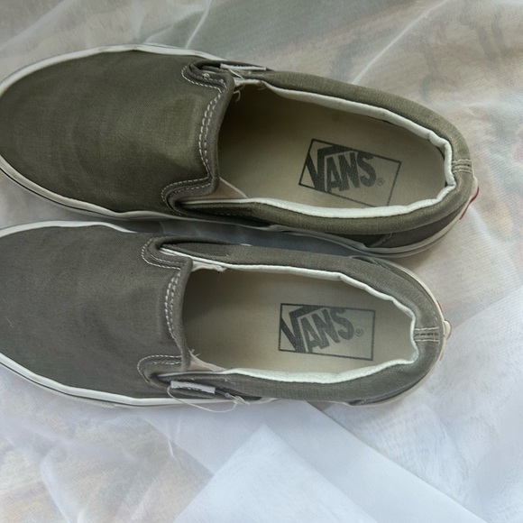 Grey slip on Vans - Picture 6 of 14